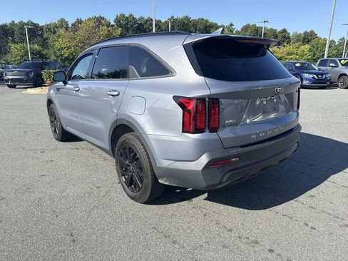 Certified 2021 Kia Sorento S AWD/4WD image 6