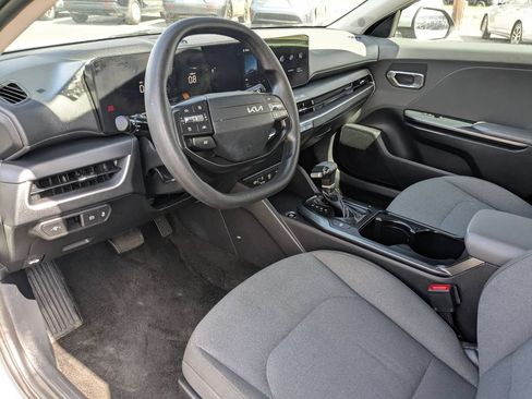 Used 2025 Kia K4 FWD image 13