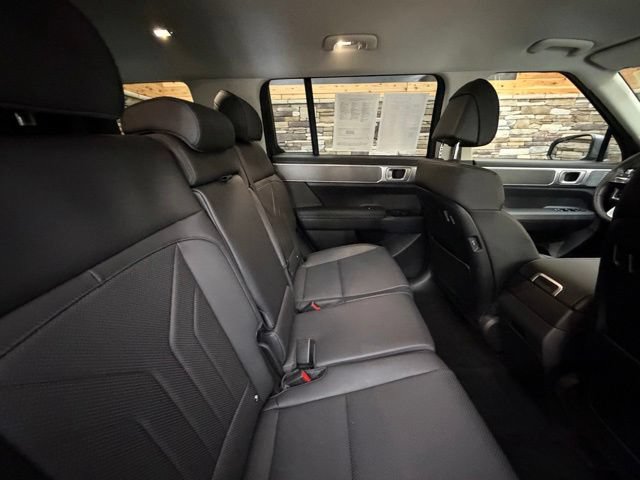 Used 2026 Hyundai Santa Fe SEL AWD/4WD image 33