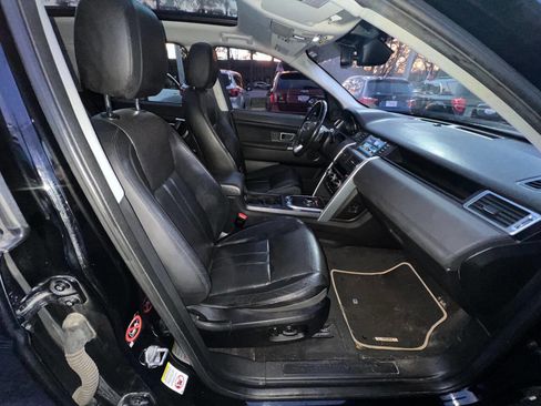 Used 2017 Land Rover Discovery Sport HSE image 12