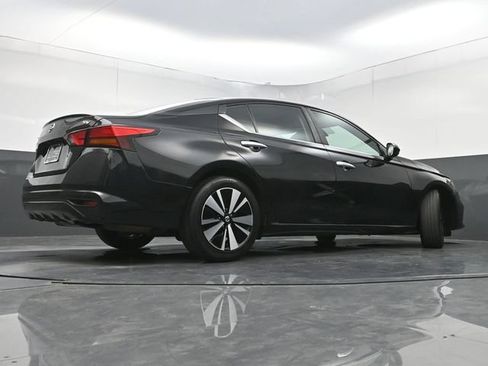 Used 2021 Nissan Altima 2.5 SV FWD image 30