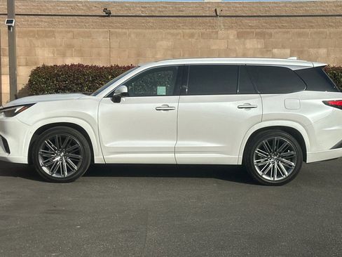 Used 2024 Lexus TX 350 AWD image 7