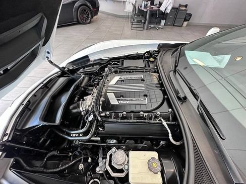 Used 2016 Chevrolet Corvette Z06 w/ 2LZ Preferred Equipment Group RWD image 16