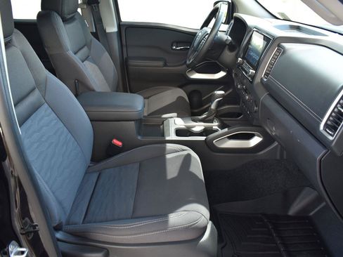 Used 2024 Nissan Frontier SV w/ SV Convenience Package RWD image 58