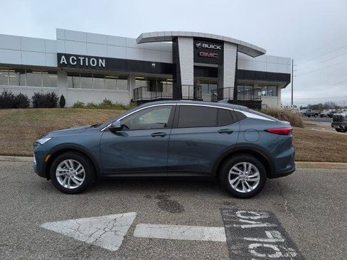 New 2025 Buick Envista Preferred w/ Convenience I Package image 2