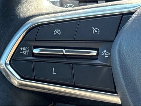 Used 2025 Chevrolet Equinox LT FWD image 20