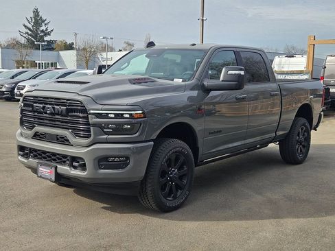 New 2026 RAM 2500 Laramie AWD/4WD image 3