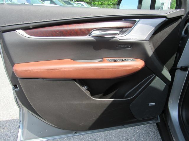 Certified 2023 Cadillac XT5 Sportv w/ Technology Package AWD/4WD image 10