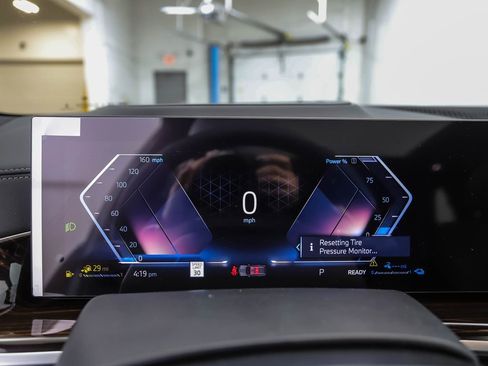 New 2026 BMW X5 xDrive50e w/ Premium Package image 14