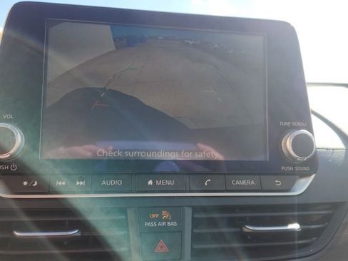 Used 2025 Nissan Altima 2.5 SV image 38