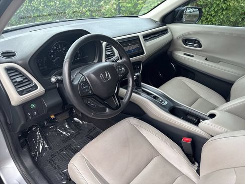 Used 2019 Honda HR-V EX-L image 8