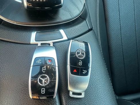 Used 2019 Mercedes-Benz E 300 image 42
