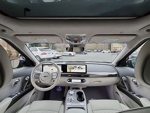 Used 2025 Genesis GV60 Performance image 33