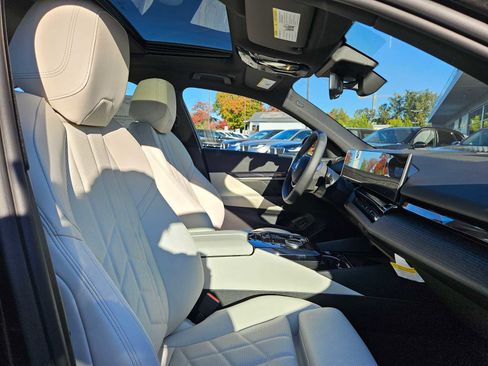 Used 2026 BMW i5 eDrive40 image 11
