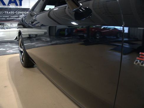 Used 2014 Dodge Challenger SRT8 w/ Harman/Kardon Audio Group image 30