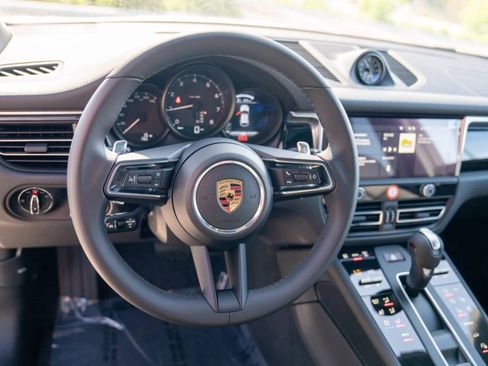 New 2026 Porsche Macan AWD/4WD image 16