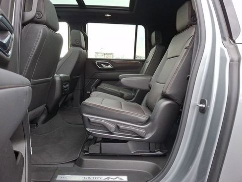 Certified 2024 Chevrolet Suburban High Country image 13