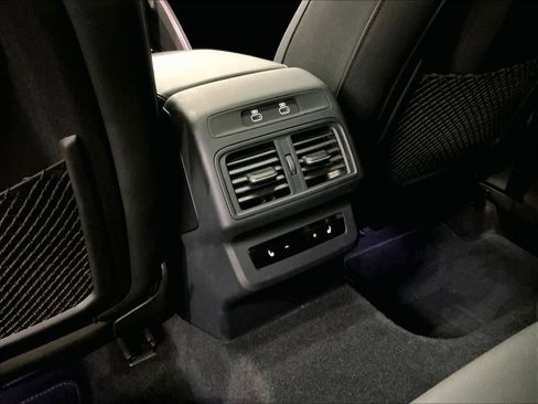 Certified 2025 Audi Q5 Prestige image 37