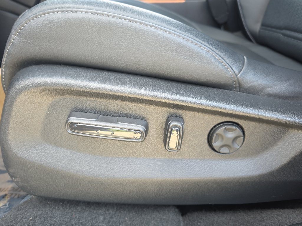 Used 2021 Honda CR-V Touring image 23