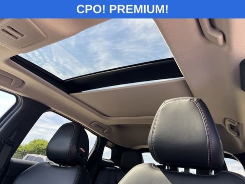 Certified 2025 Nissan Kicks SR w/ SR Premium Package FWD image 11