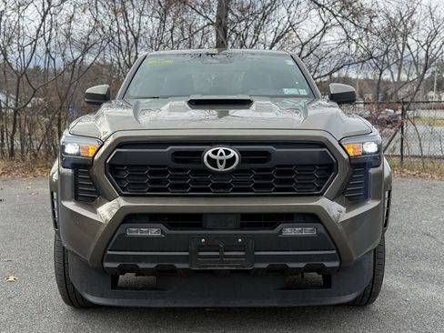Used 2024 Toyota Tacoma TRD Sport image 13