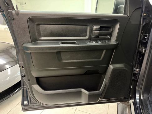 Used 2018 RAM 1500 Express w/ Express Value Package AWD/4WD image 14