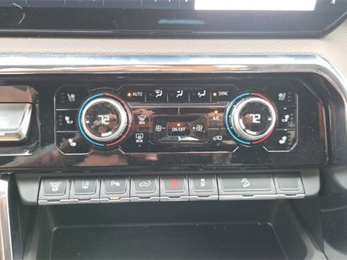 Used 2025 GMC Sierra 2500 Denali image 40