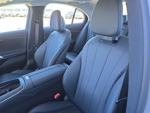 New 2026 Mercedes-Benz E 350 4MATIC Sedan image 21