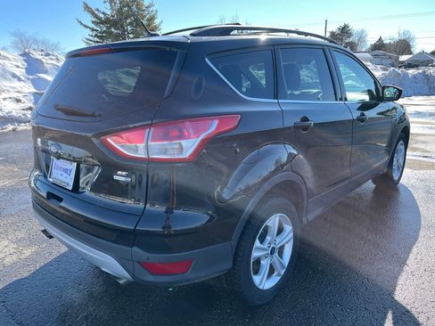 Used 2016 Ford Escape SE w/ Leather Comfort Package image 5