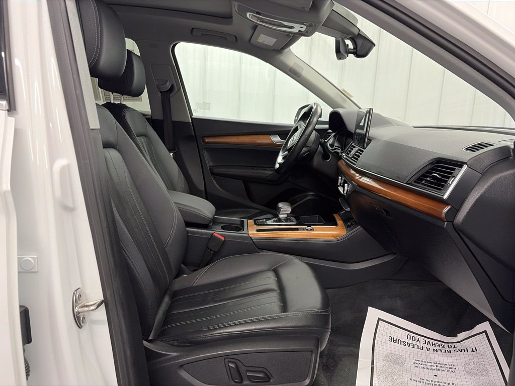 Used 2023 Audi Q5 2.0T Premium Plus AWD/4WD image 21