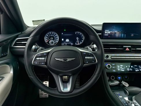 Used 2025 Genesis G70 3.3T Advanced image 5