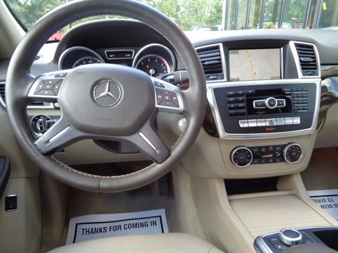 Used 2014 Mercedes-Benz ML 350 4MATIC image 11