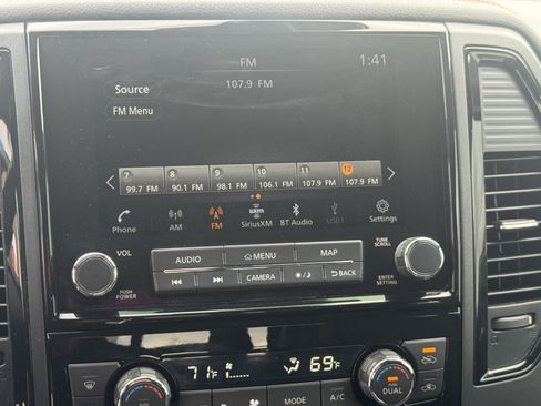 Used 2023 Nissan Titan PRO-4X w/ Pro-4x Convenience Package image 16