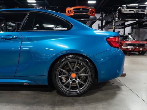 Used 2018 BMW M2 w/ Executive Package RWD image 4