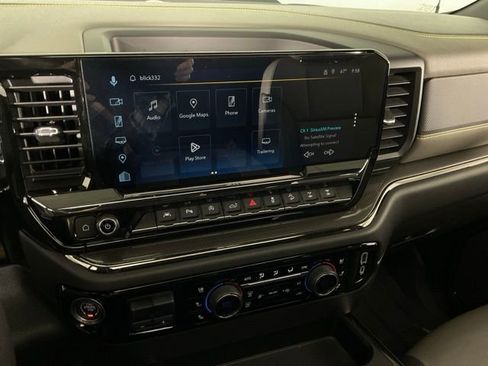 Used 2022 Chevrolet Silverado 1500 ZR2 w/ Technology Package image 23