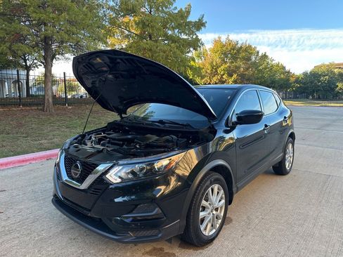 Used 2022 Nissan Rogue Sport S image 10