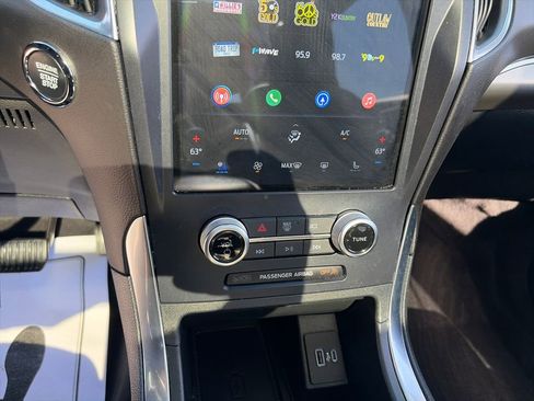 Used 2024 Ford Edge Titanium w/ Equipment Group 301A AWD/4WD image 22