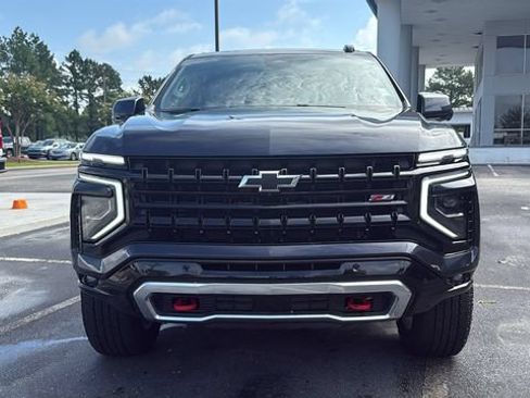 Used 2025 Chevrolet Tahoe Z71 AWD/4WD image 2
