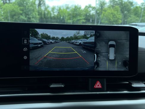 New 2026 Kia Carnival SX FWD image 32
