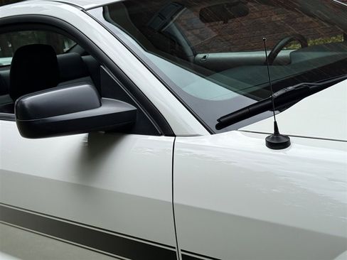 Used 2009 Ford Mustang GT image 33