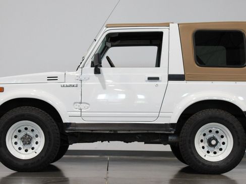 Used 1988 Suzuki Samurai 4WD Soft Top image 26