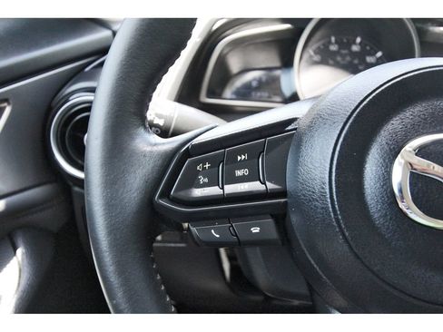 Used 2019 MAZDA CX-3 Touring FWD image 16