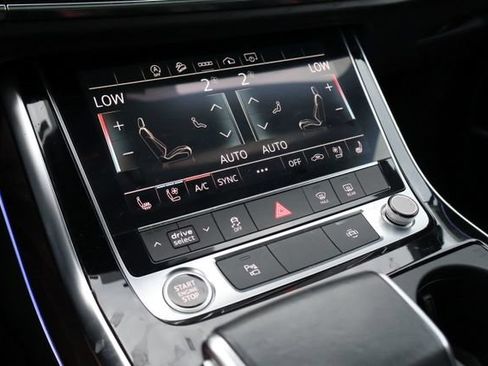 Used 2021 Audi Q8 Premium Plus AWD/4WD image 16
