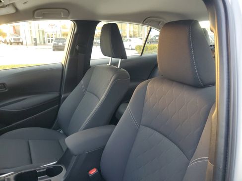 Certified 2025 Toyota Corolla LE image 17