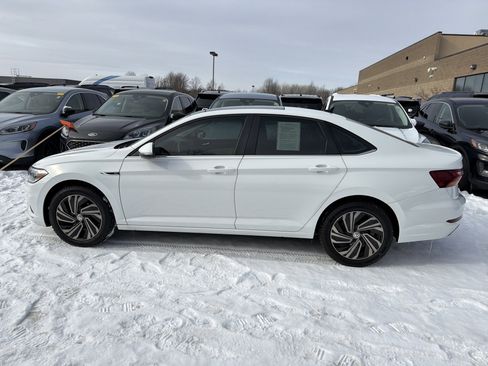Used 2019 Volkswagen Jetta SEL Premium image 5