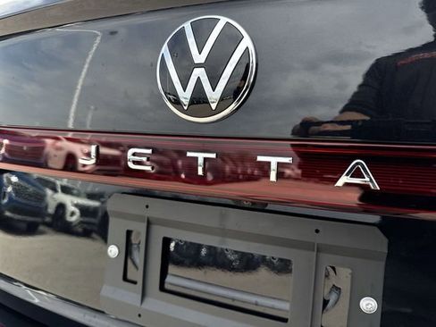 New 2026 Volkswagen Jetta SE FWD image 32