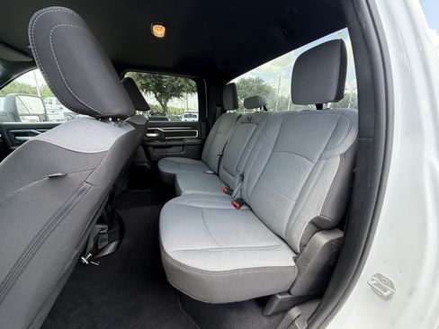 Used 2024 RAM 2500 Big Horn AWD/4WD image 29