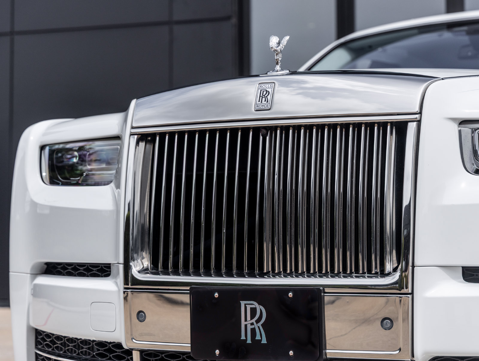 Used 2023 Rolls-Royce Phantom Extended Wheelbase w/ Leather Finishing Pack RWD image 19
