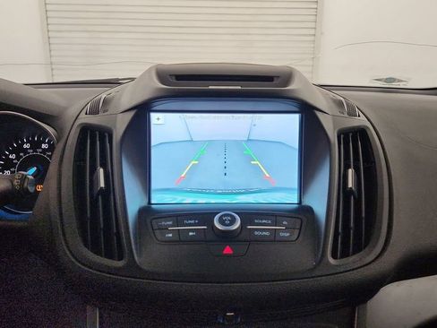 Used 2018 Ford Escape SE w/ SE Sync 3 Package AWD/4WD image 18