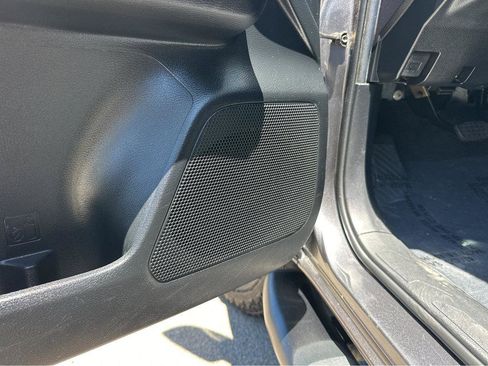 Used 2021 Toyota Tacoma SR5 RWD image 34